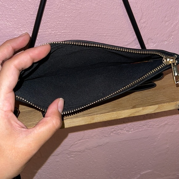 Handbag - Picture 2 of 2